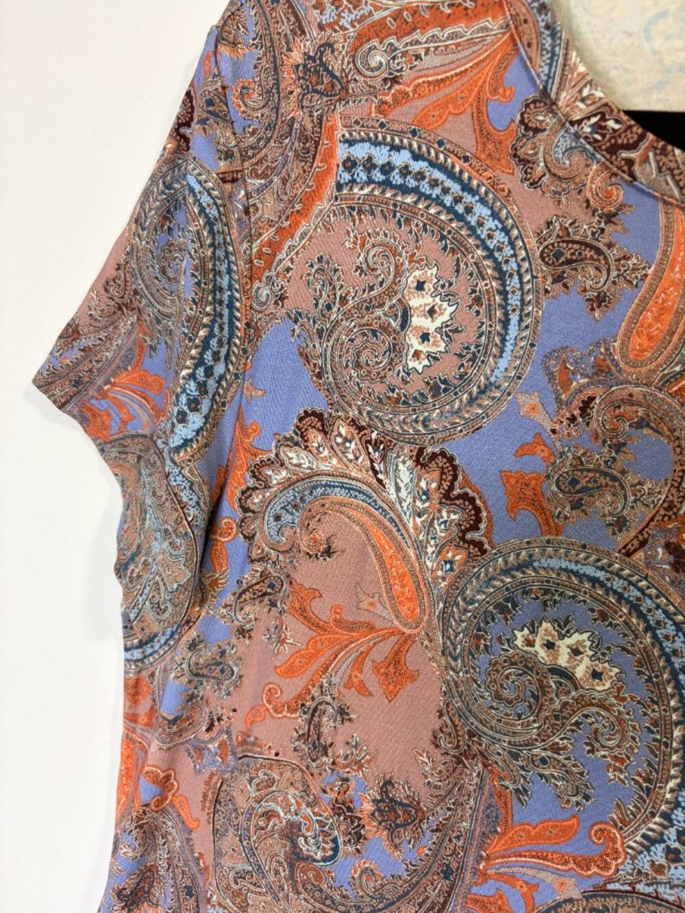 L'AGENCE Ressi Tee in French Paisley Periwinkle XL Rare NWOT New Extra Large - Picture 5 of 14